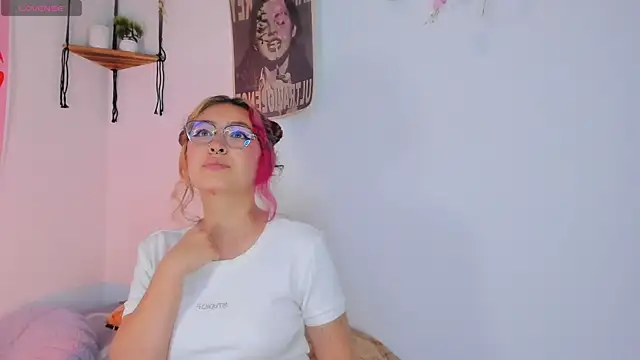 MarieTaylor_ Adlı Modelin Canlı XXX Sohbeti