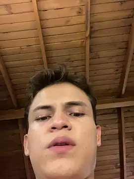 _Leo_Boy Live XXX-Chat