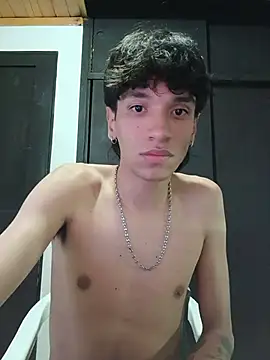 H3ll_B0Y_ – Naživo XXX chat