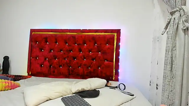 צ'אט XXX בשידור חי של charlloteevans_X