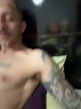 XXX chat uživo modela MeladoDiMel