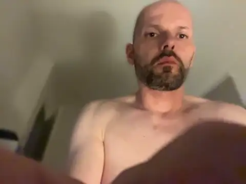 bigckheadxxx82 Show in webcam