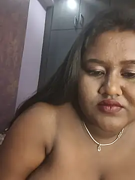 XXX chat uživo modela horny_diana