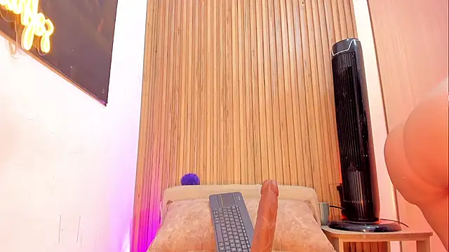 sofhiaa_adaams' Live XXX Chat