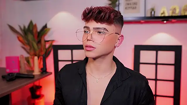 XXX chat uživo modela PRINCE_STEV