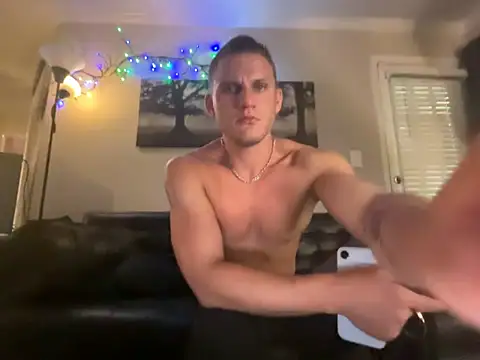 spunmusclegoon Show in webcam