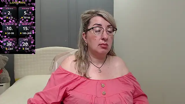 KKMimiKKn Live XXX chat