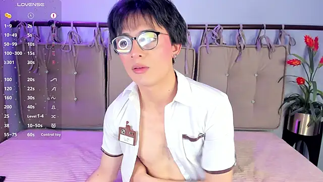 Онлайн чат XXX cherryy_boy