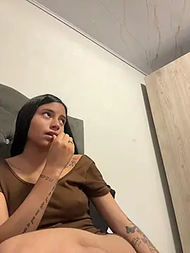 Chat +18 de CELESTE_-EC ao vivo