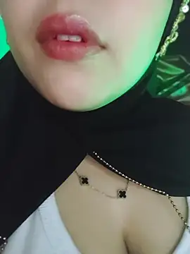 Elinaax Chat XXX live