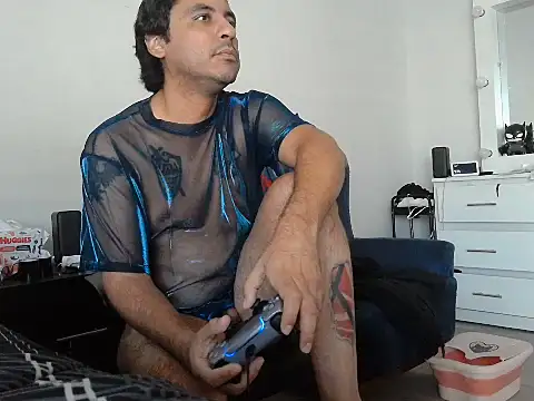 Iscariot19   – Naživo XXX chat