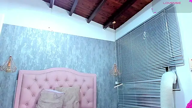 دردشة naomidibello الجنسية المباشرة