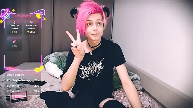 Littlepinkcat Pertunjukan Webcam