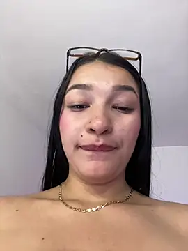 Chat +18 de Hhannachiki ao vivo
