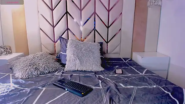 Chat +18 de Raven_Luxx ao vivo