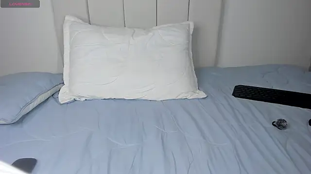 little_caro élő XXX-chatje