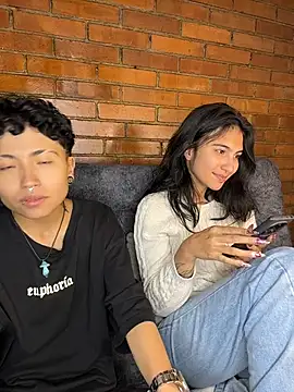 ian_mathias_ লাইভ XXX চ্যাট