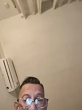 Juan99anga 网络视讯表演