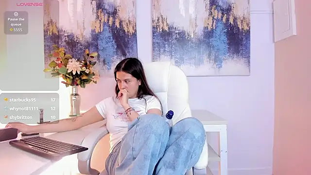 Czat XXX na żywo – madydoll_