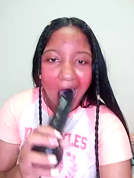 Luna_Dorada live XXX chat