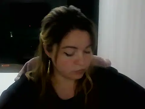 XXX chat uživo modela cute__cherry