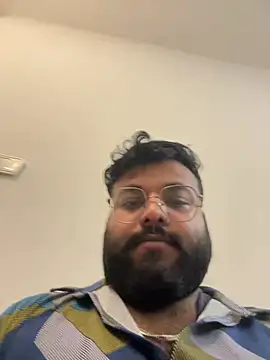 HonedGrub live XXX chat