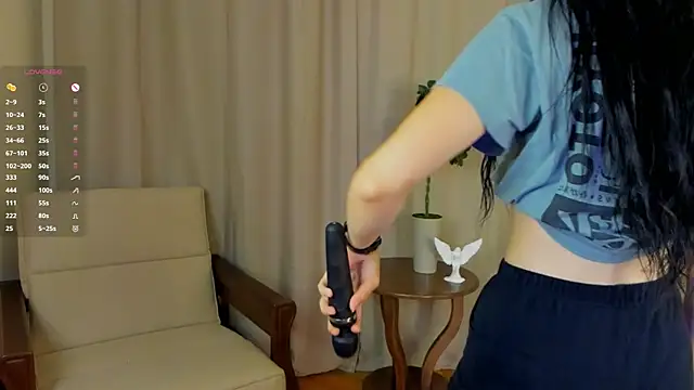 แชท XXX สดของ ImmortalWaifu