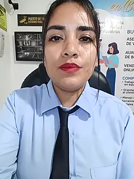 MAYE__13 Adlı Modelin Canlı XXX Sohbeti