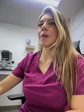 alicee16's Webcam Show