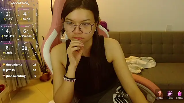 Онлайн чат XXX azumiichan