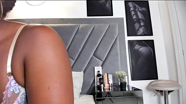 brenda_nova18's Live XXX Chat
