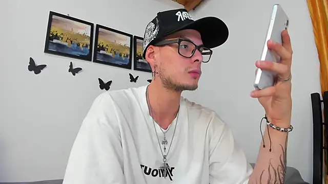 Vlad__night's Webcam Show