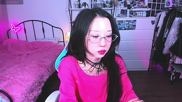 ashleywowmeow's Live XXX Chat