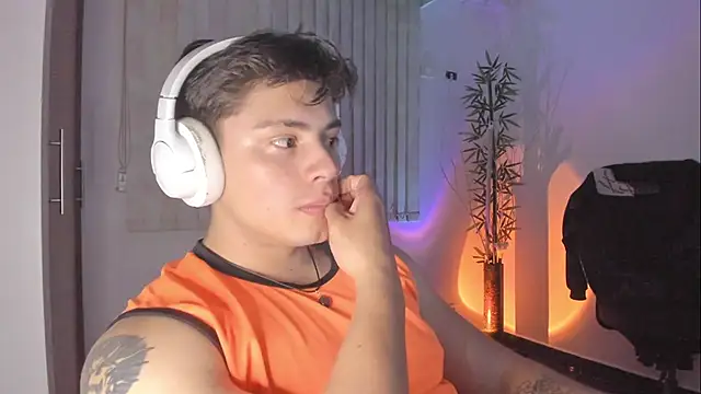 Giordano_Russo Pertunjukan Webcam