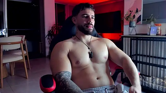 Chat +18 de Valenthino_Salvatore ao vivo