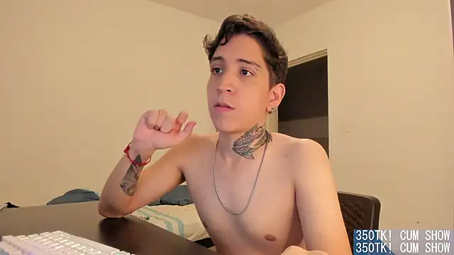 Michael_v77's Live XXX Chat