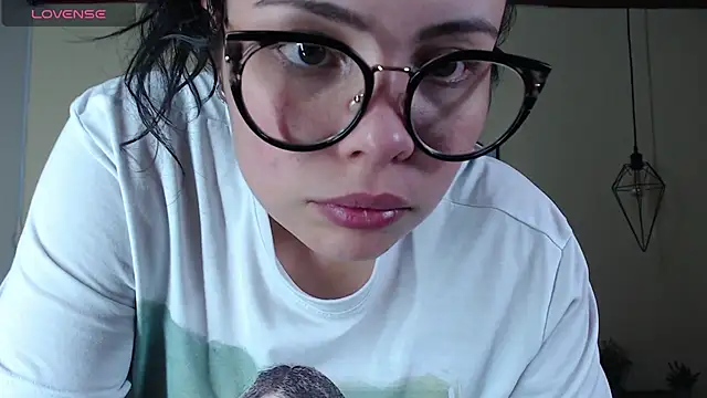 Megan_05_ Chat XXX in diretta