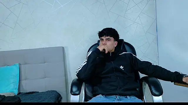 Chat XXX ao vivo de Toji_ferrer