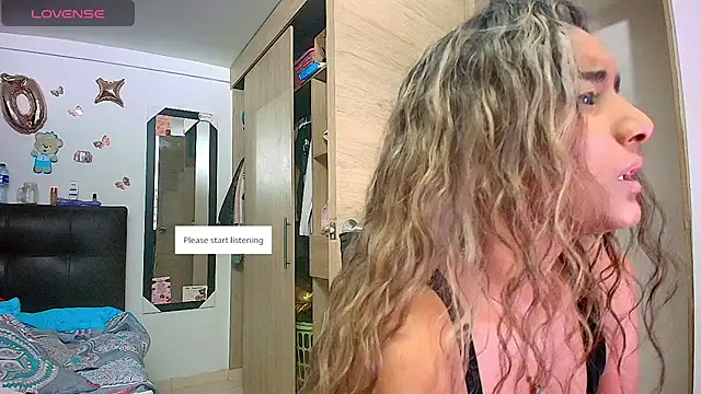 Онлайн чат XXX megan_collins96
