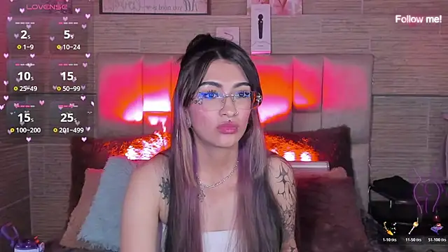 แชท XXX สดของ mia_devine_