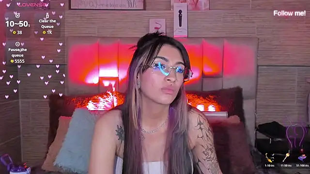 mia_devine_ élő XXX-chatje