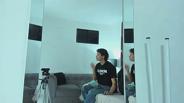 Chat +18 de TonyBenedetti ao vivo