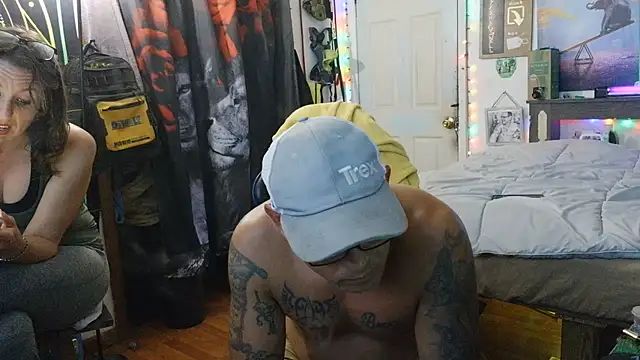 Buffshagswell Live XXX Chat