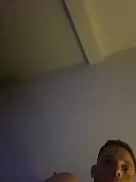 KennyStrip webcam show
