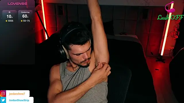 Онлайн чат XXX JordanShow