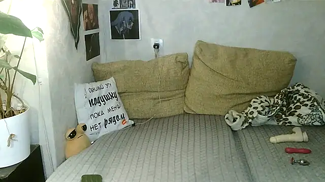 -GoldenGirl-'s Live XXX Chat
