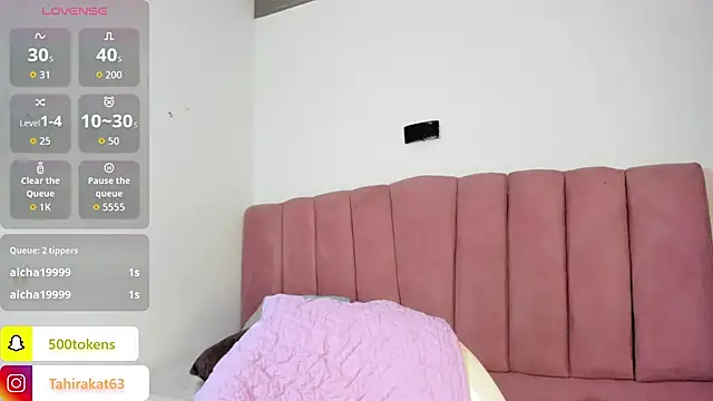Chat +18 de Tahira_21_ ao vivo