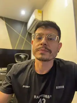 Chat +18 de andrewlopezz ao vivo