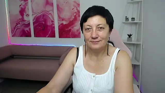 EmilyL0ve: онлайн-секс-чат