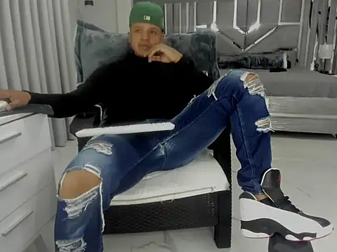 Živý XXX chat master_leather